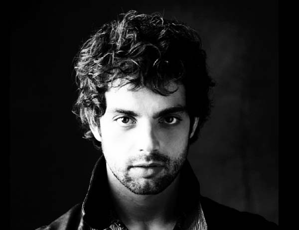 O actor e cantante barquense Christian Escuredo./ Foto: Luis Malibrán.